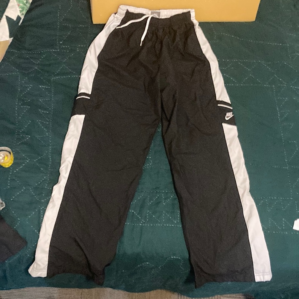 Nike womens XL track pants w poly/cotton lining NWOT